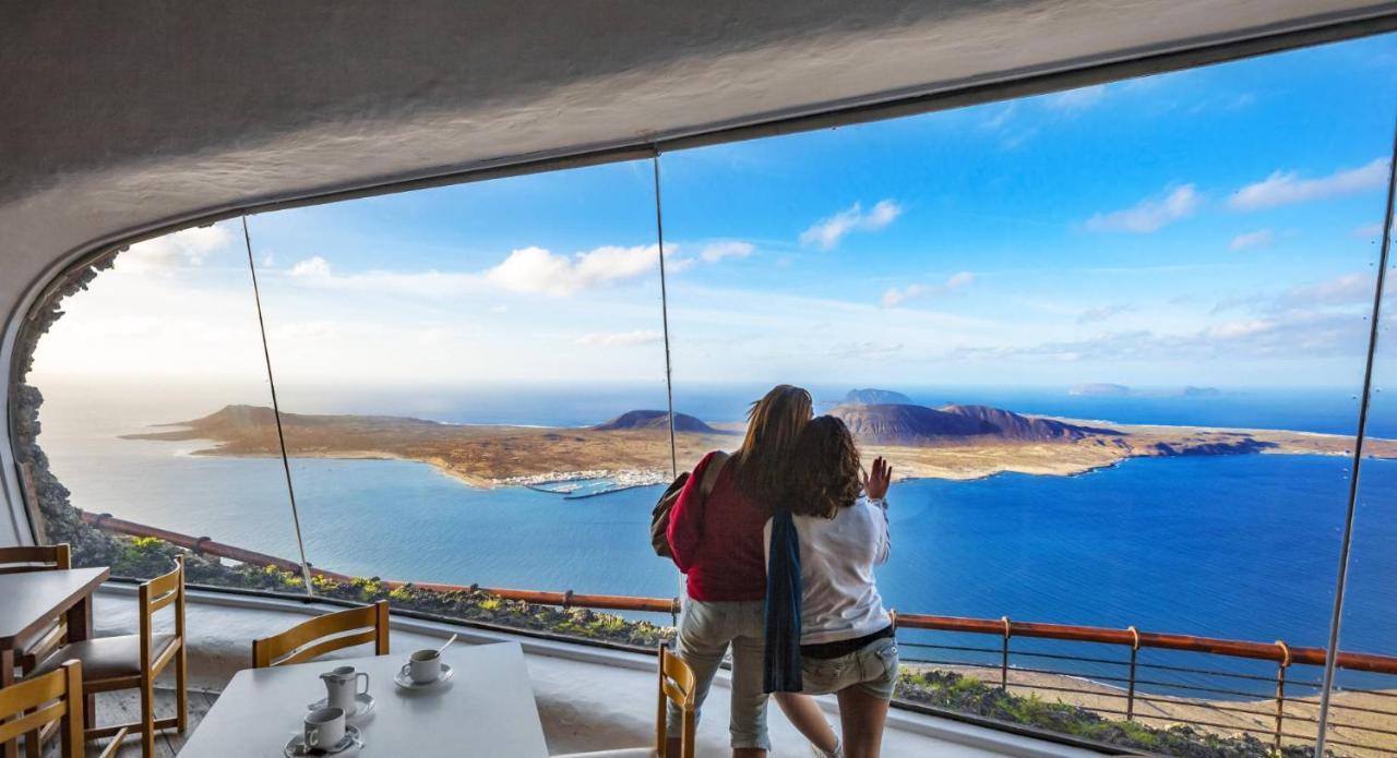 Calypso, Apartamento Completo Con Vistas Al Mar Y A La Piscina En Costa Teguise Buitenkant foto
